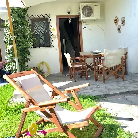 Stella's Maisonette Holiday home