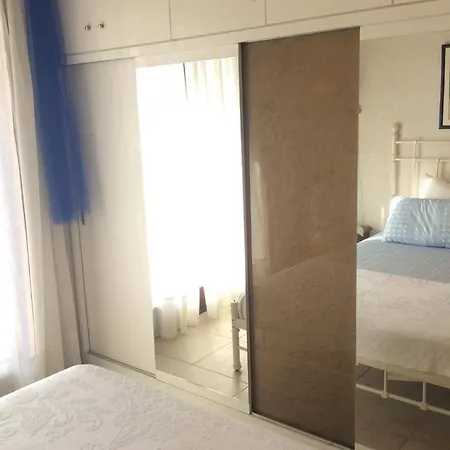 Stella's Maisonette * Siviri