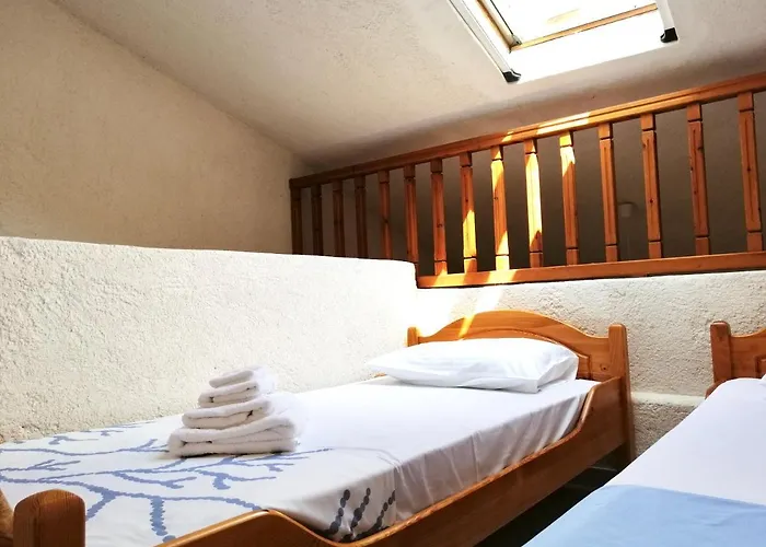 Stella's Maisonette *