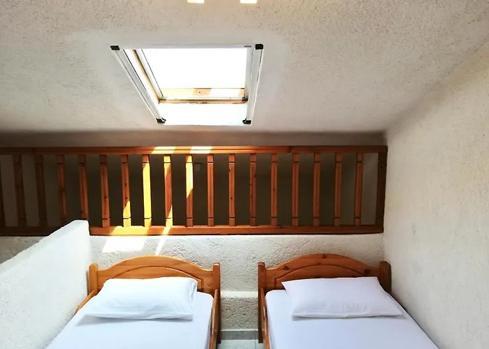 Stella's Maisonette